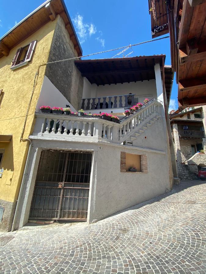 La Casa Di Andrea Apartamento Gardone Riviera Exterior foto