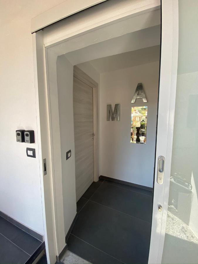 La Casa Di Andrea Apartamento Gardone Riviera Exterior foto